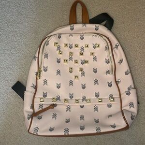 STEVE MADDEN | Light Pink Studded early 00s backpack -‎ in great shape.